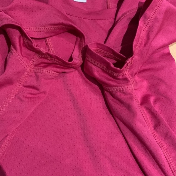 2 Athletic Short Sleeve Tees - Under Armour & Kyodan - size S - Picture 13 of 16